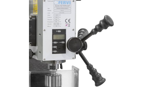 Fresadora de banc per engranatges T061A